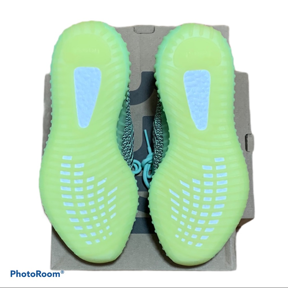 Price is Firm 🔸 Yeezy Boost 350 V2 by Adidas - Picture 10 of 13
